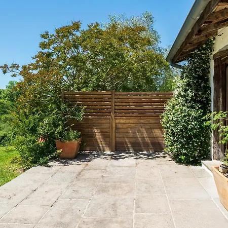 Dependance Avec Jacuzzi *